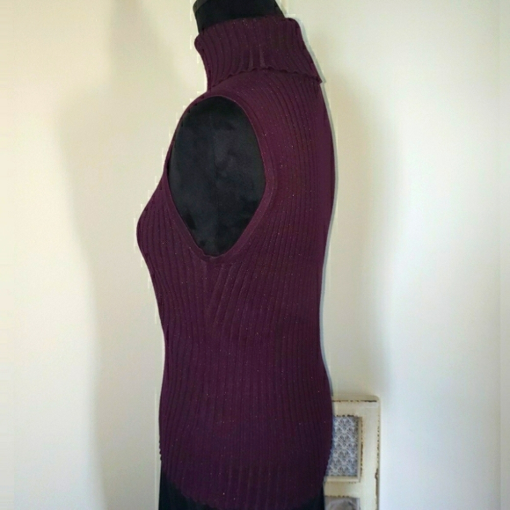 Apostrophe' Sleeveless Ribbed Sweater - Picture 3 of 8
